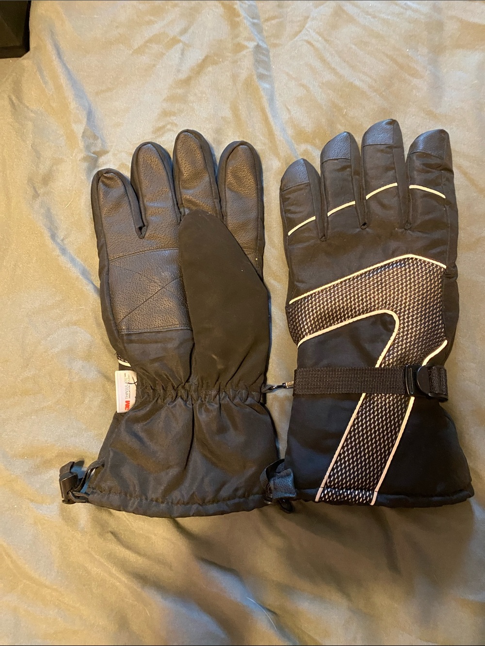3M Thinsulate Black Insulated Gloves with Grip Detail XL